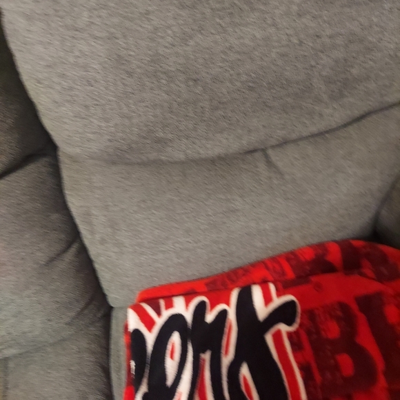 Nebraska Cornhuskers fleece stadium blanket - Picture 6 of 10